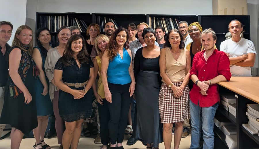 Consulter la photo de l'équipe DIRE